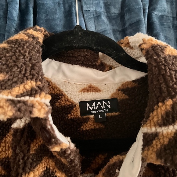 Aztec Pattern Jacket - Picture 2 of 3